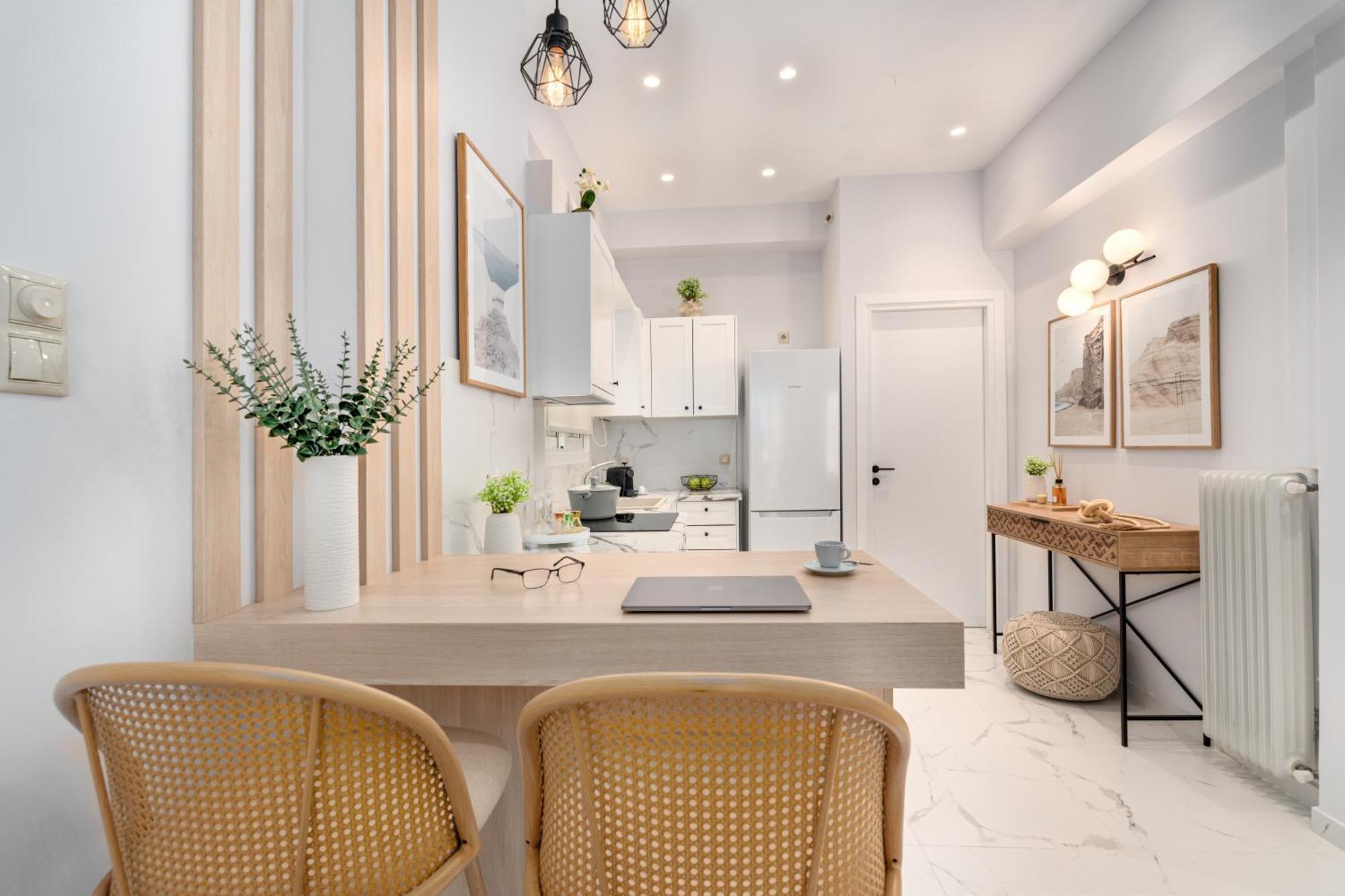 Unique Koukaki Three Bedroom Suite Афины Экстерьер фото